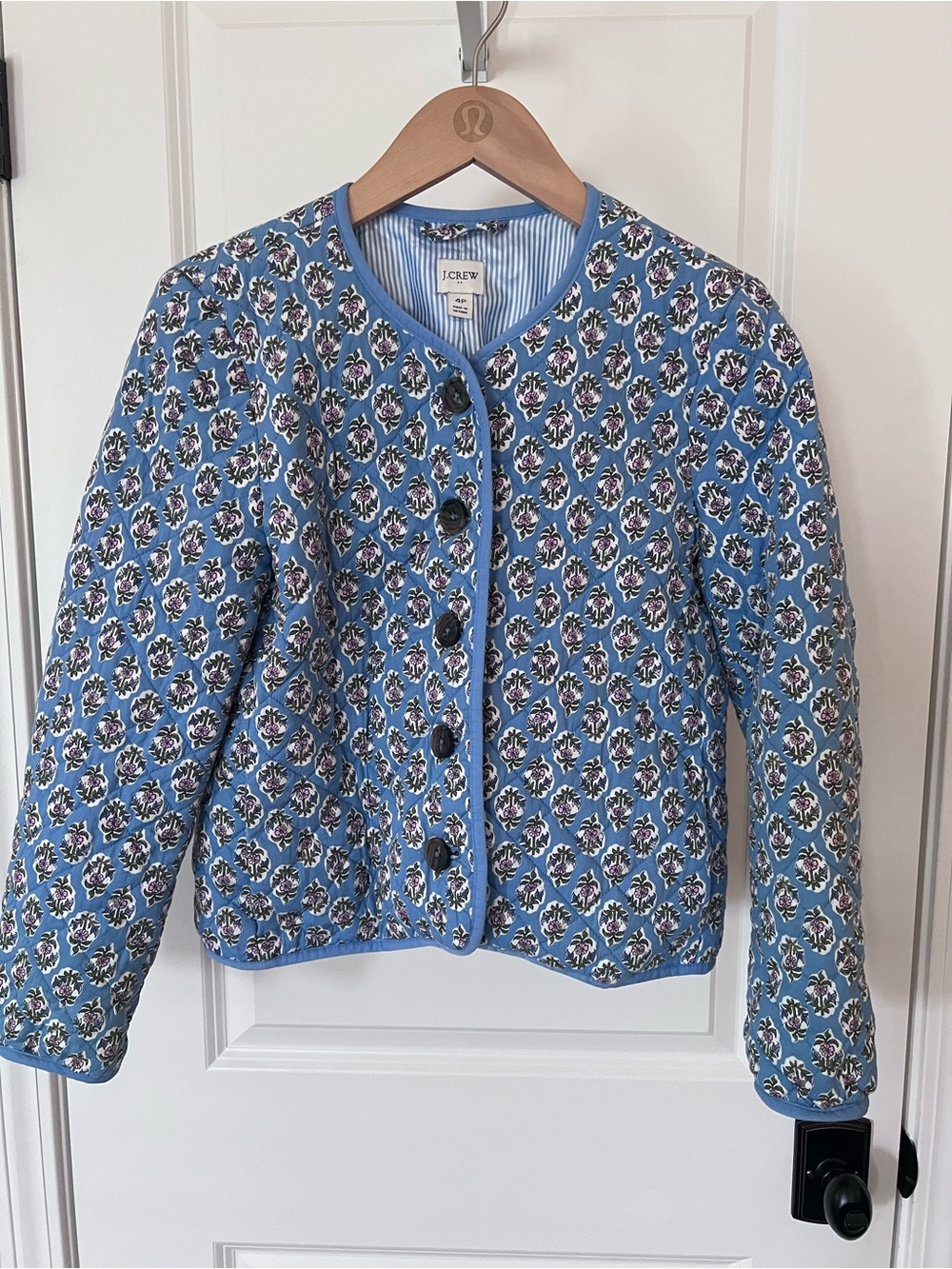 J. Crew Mercantile Quilted Floral Jacket Light Blue Size 4 Petite EUC